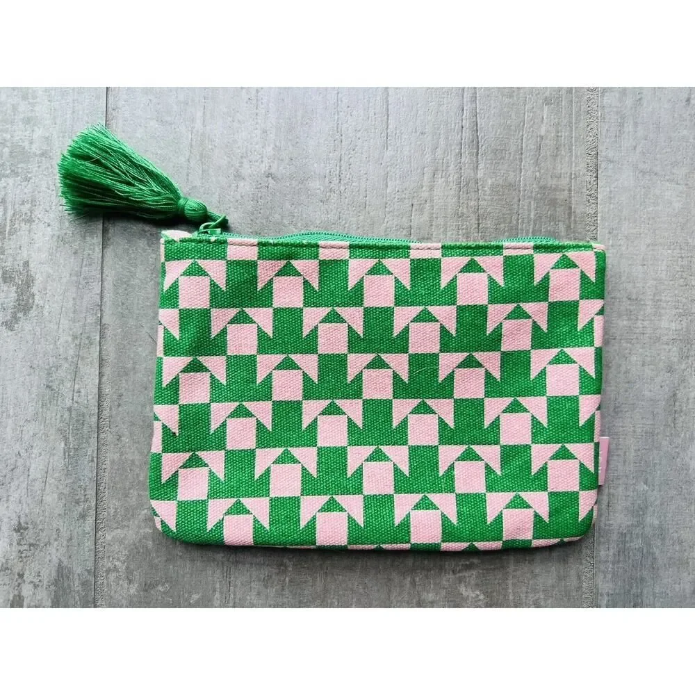 ipsy green pink